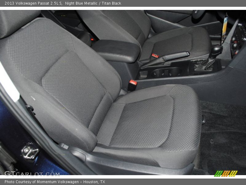 Night Blue Metallic / Titan Black 2013 Volkswagen Passat 2.5L S