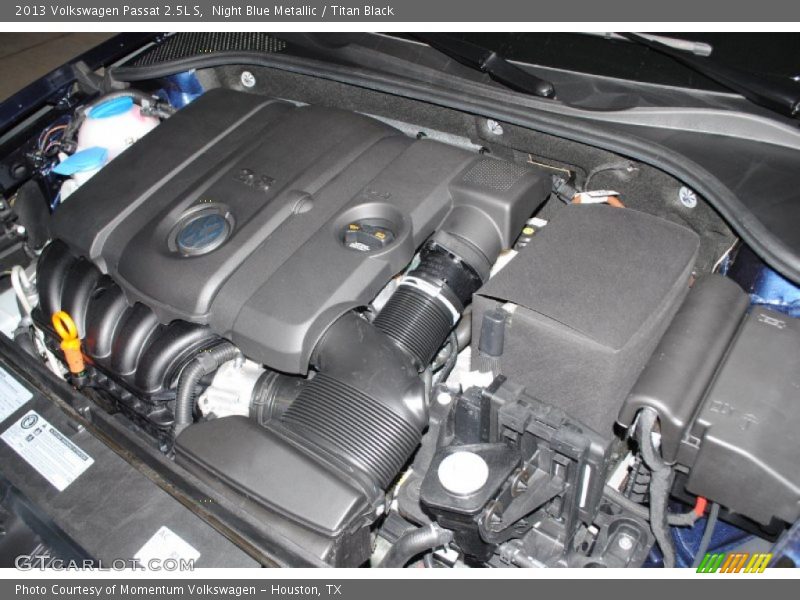 Night Blue Metallic / Titan Black 2013 Volkswagen Passat 2.5L S