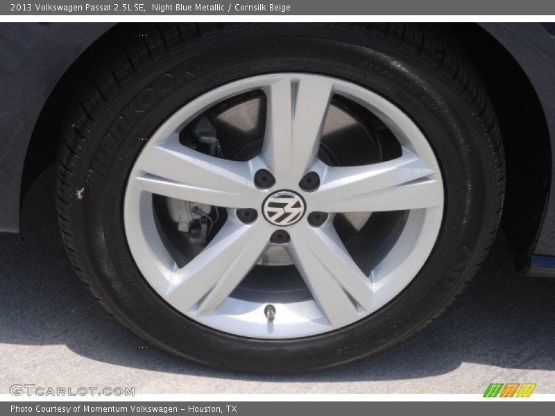 Night Blue Metallic / Cornsilk Beige 2013 Volkswagen Passat 2.5L SE