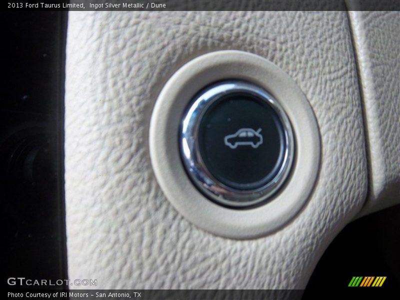 Ingot Silver Metallic / Dune 2013 Ford Taurus Limited