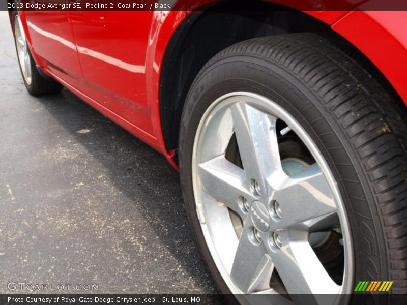 Redline 2-Coat Pearl / Black 2013 Dodge Avenger SE