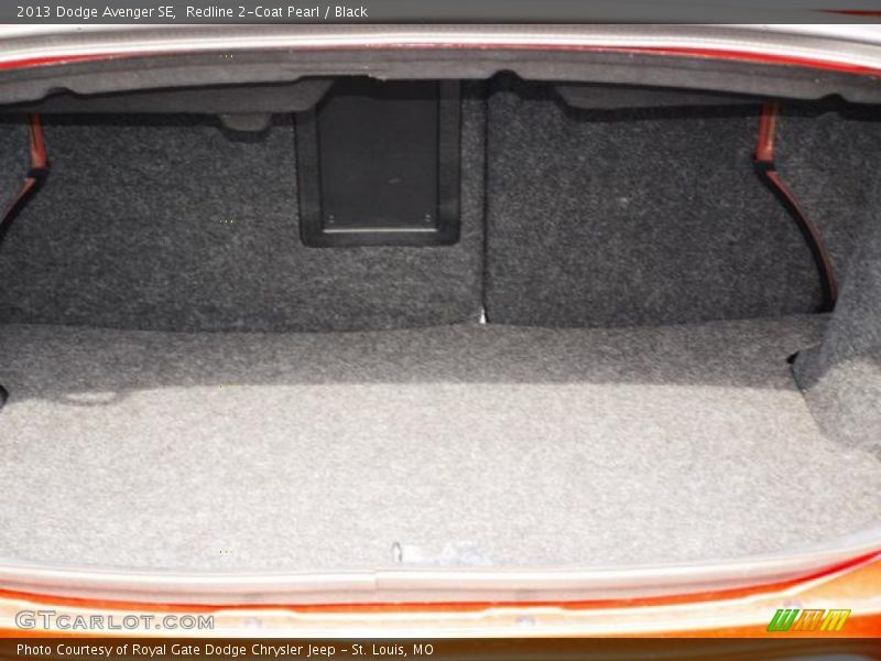 Redline 2-Coat Pearl / Black 2013 Dodge Avenger SE