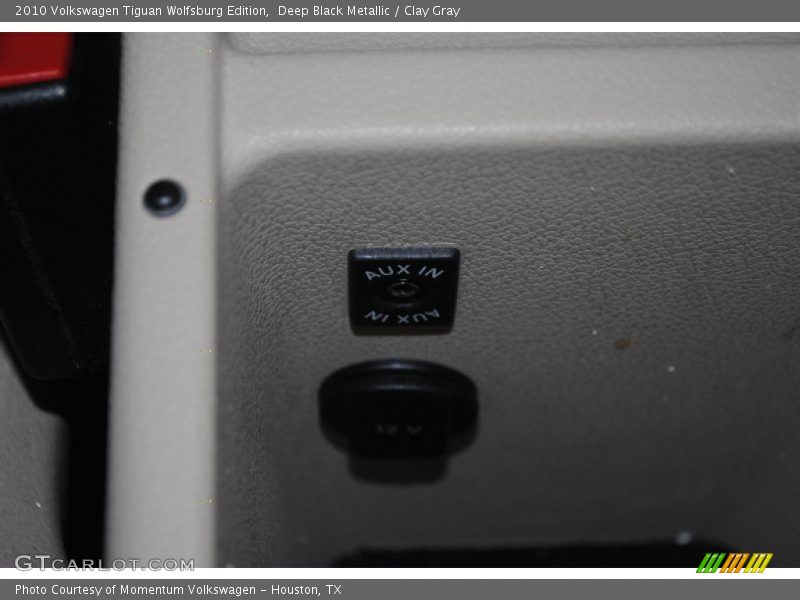 Deep Black Metallic / Clay Gray 2010 Volkswagen Tiguan Wolfsburg Edition