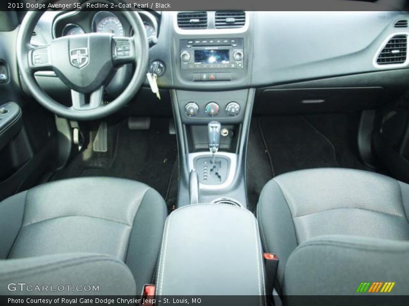 Redline 2-Coat Pearl / Black 2013 Dodge Avenger SE