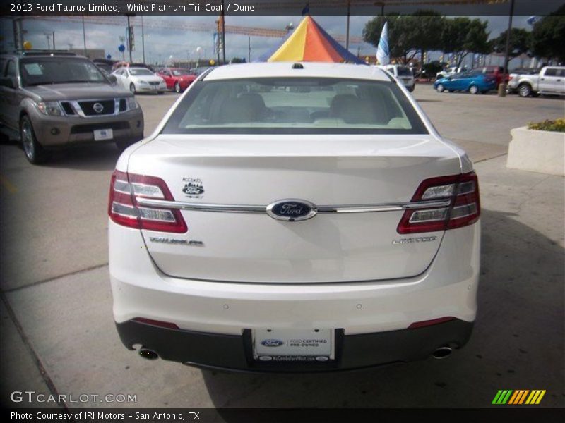 White Platinum Tri-Coat / Dune 2013 Ford Taurus Limited