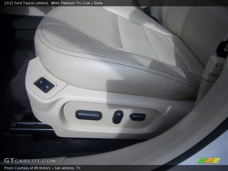 White Platinum Tri-Coat / Dune 2013 Ford Taurus Limited