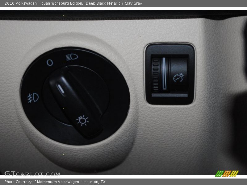 Deep Black Metallic / Clay Gray 2010 Volkswagen Tiguan Wolfsburg Edition