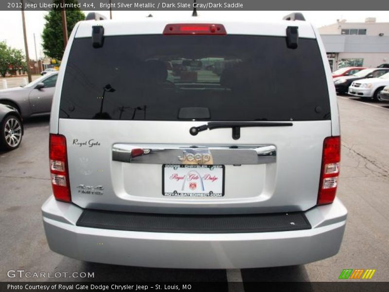 Bright Silver Metallic / Dark Slate Gray/Dark Saddle 2012 Jeep Liberty Limited 4x4