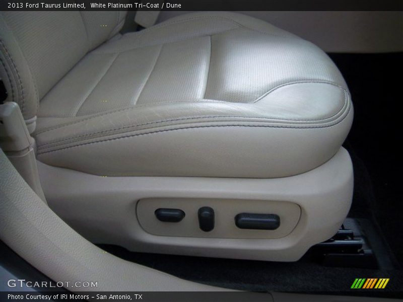 White Platinum Tri-Coat / Dune 2013 Ford Taurus Limited