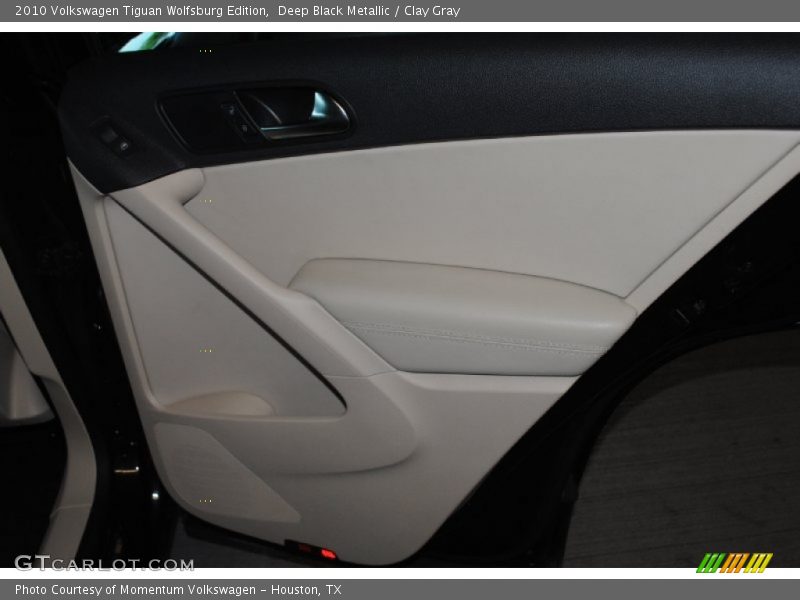Deep Black Metallic / Clay Gray 2010 Volkswagen Tiguan Wolfsburg Edition