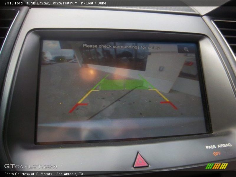 White Platinum Tri-Coat / Dune 2013 Ford Taurus Limited