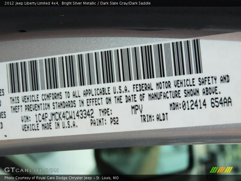 Bright Silver Metallic / Dark Slate Gray/Dark Saddle 2012 Jeep Liberty Limited 4x4