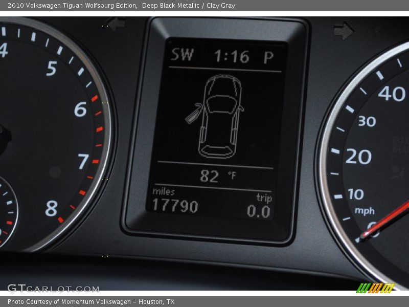 Deep Black Metallic / Clay Gray 2010 Volkswagen Tiguan Wolfsburg Edition