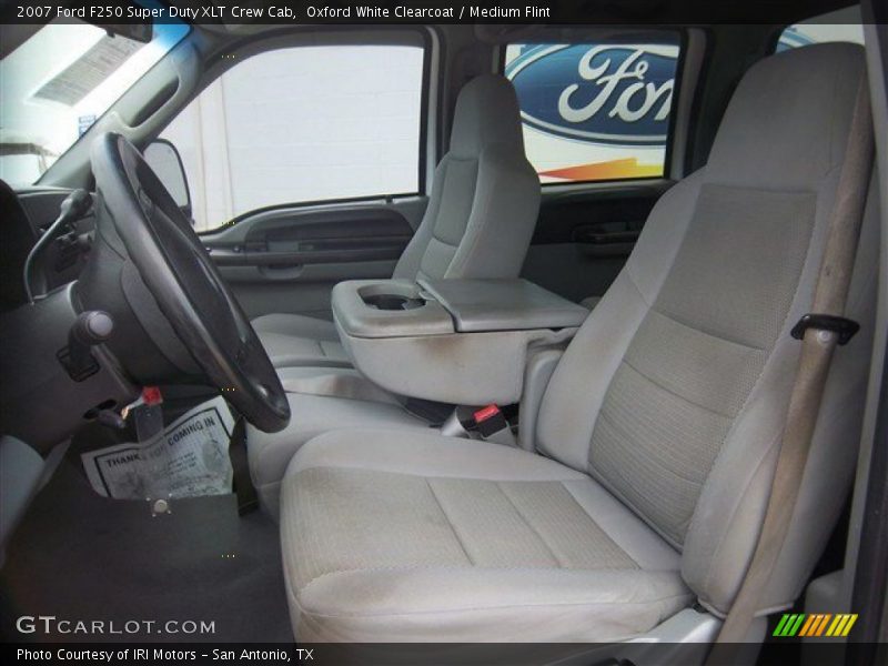 Oxford White Clearcoat / Medium Flint 2007 Ford F250 Super Duty XLT Crew Cab