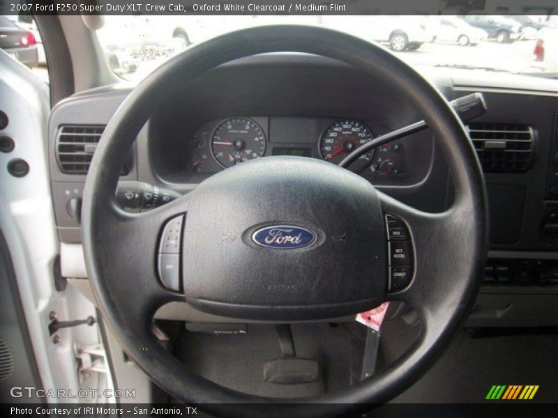Oxford White Clearcoat / Medium Flint 2007 Ford F250 Super Duty XLT Crew Cab