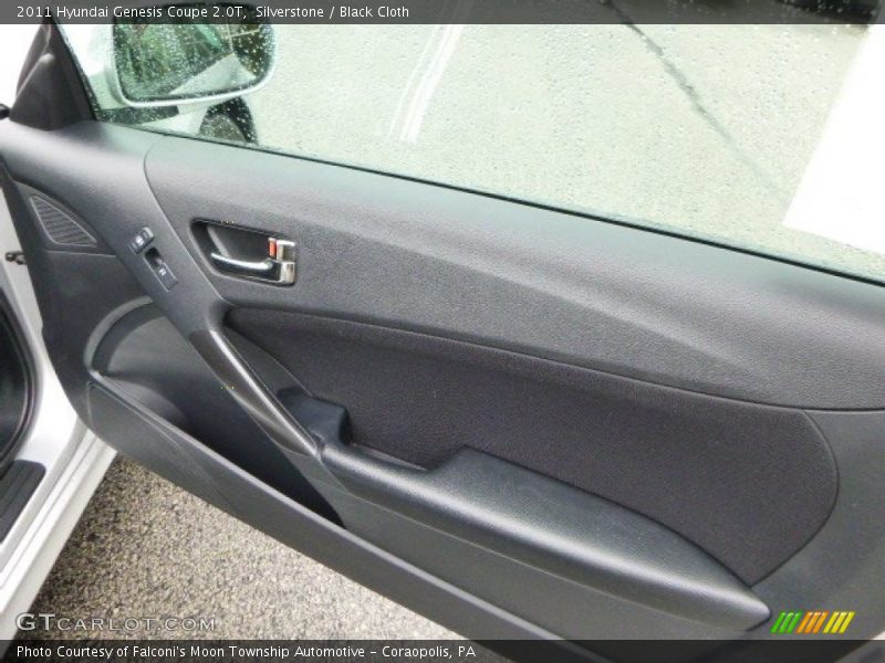 Silverstone / Black Cloth 2011 Hyundai Genesis Coupe 2.0T