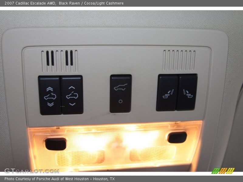 Black Raven / Cocoa/Light Cashmere 2007 Cadillac Escalade AWD