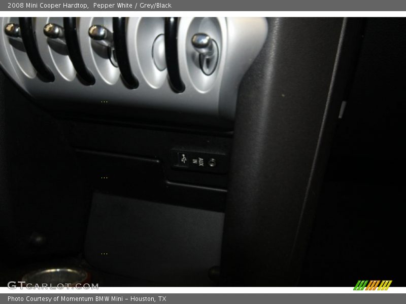 Pepper White / Grey/Black 2008 Mini Cooper Hardtop