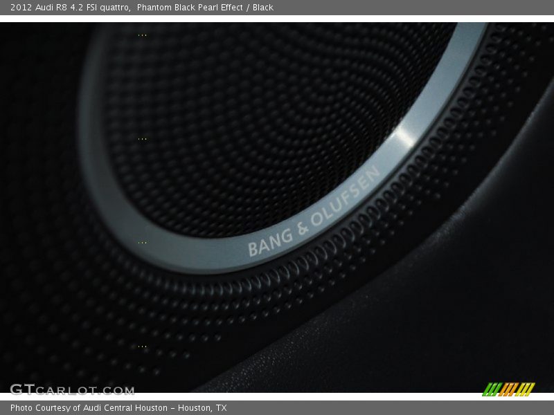 Phantom Black Pearl Effect / Black 2012 Audi R8 4.2 FSI quattro