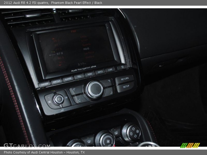 Phantom Black Pearl Effect / Black 2012 Audi R8 4.2 FSI quattro