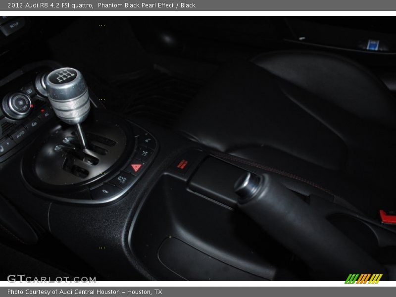 Phantom Black Pearl Effect / Black 2012 Audi R8 4.2 FSI quattro