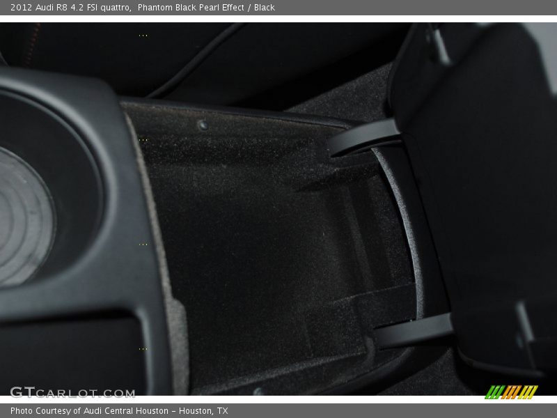 Phantom Black Pearl Effect / Black 2012 Audi R8 4.2 FSI quattro