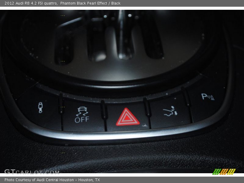 Phantom Black Pearl Effect / Black 2012 Audi R8 4.2 FSI quattro