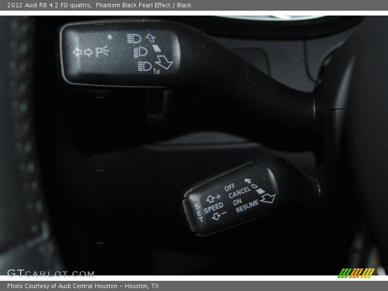 Phantom Black Pearl Effect / Black 2012 Audi R8 4.2 FSI quattro