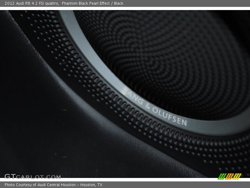 Phantom Black Pearl Effect / Black 2012 Audi R8 4.2 FSI quattro