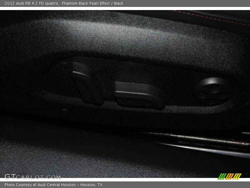 Phantom Black Pearl Effect / Black 2012 Audi R8 4.2 FSI quattro