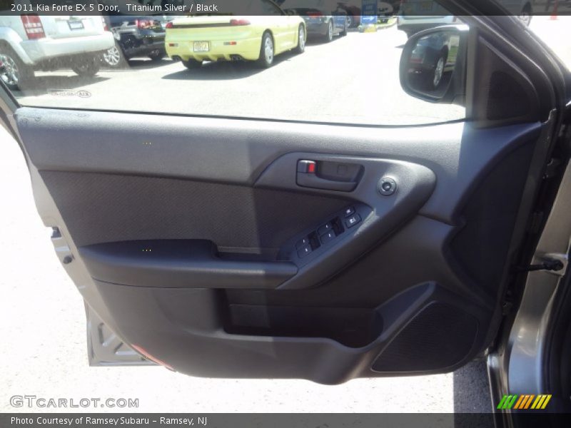 Titanium Silver / Black 2011 Kia Forte EX 5 Door