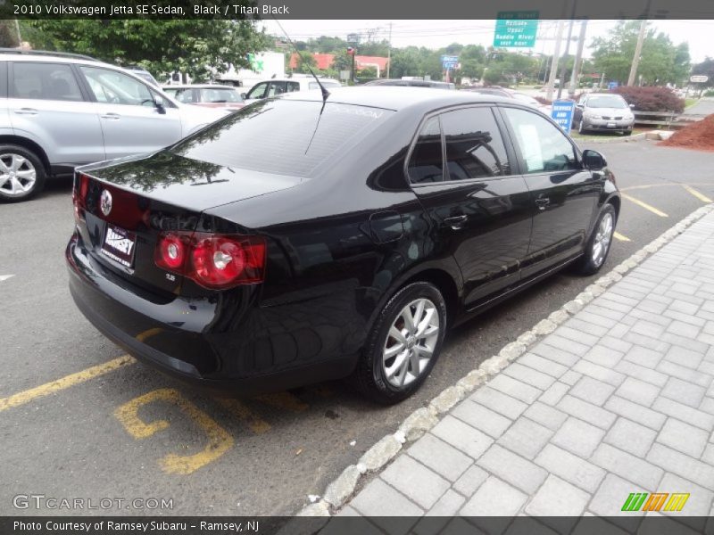 Black / Titan Black 2010 Volkswagen Jetta SE Sedan