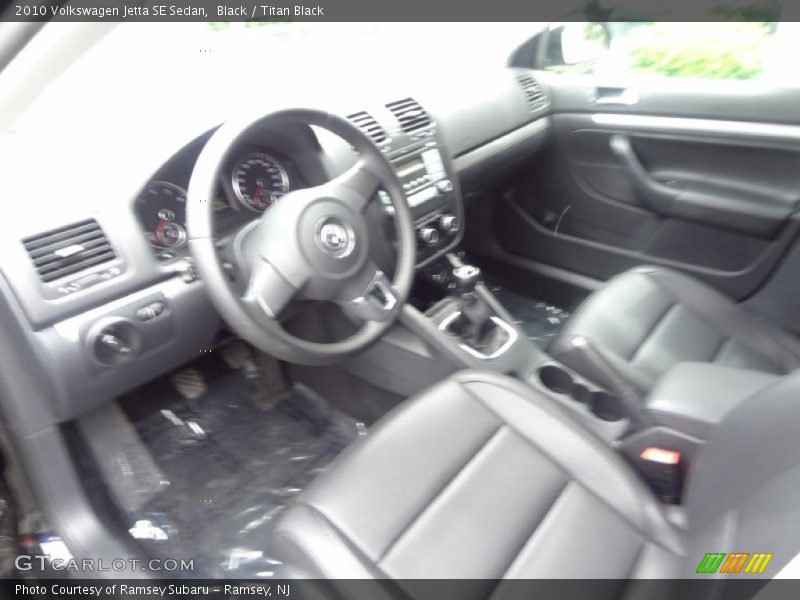 Black / Titan Black 2010 Volkswagen Jetta SE Sedan