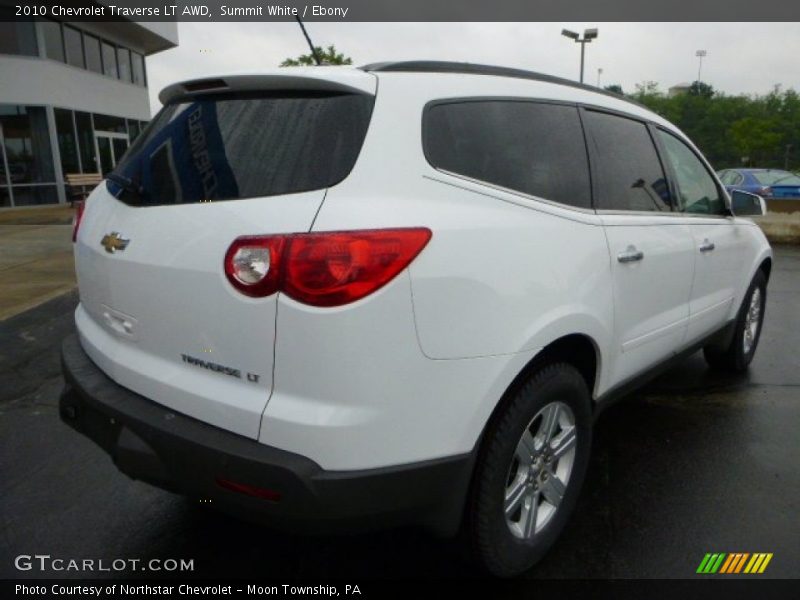 Summit White / Ebony 2010 Chevrolet Traverse LT AWD