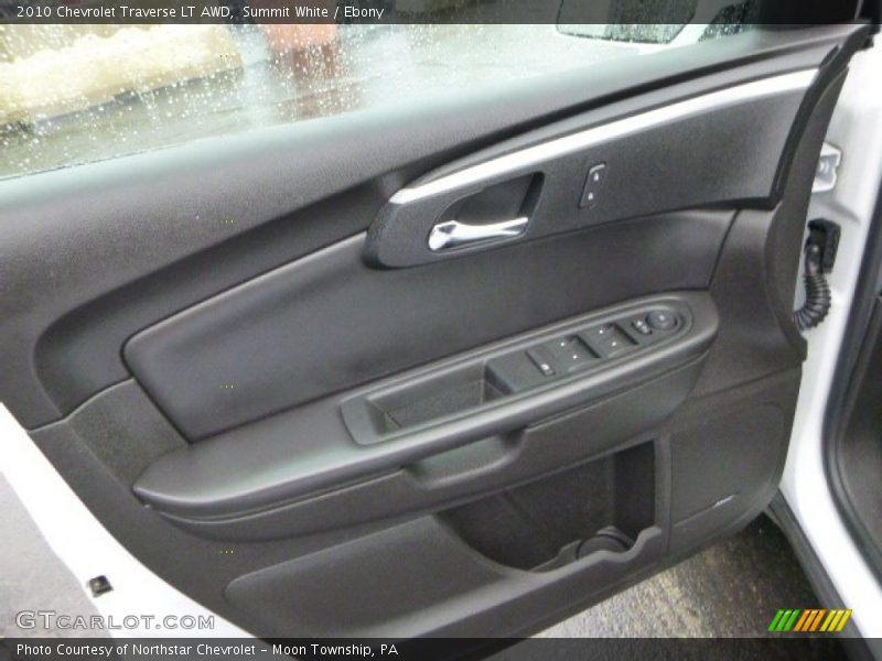Summit White / Ebony 2010 Chevrolet Traverse LT AWD