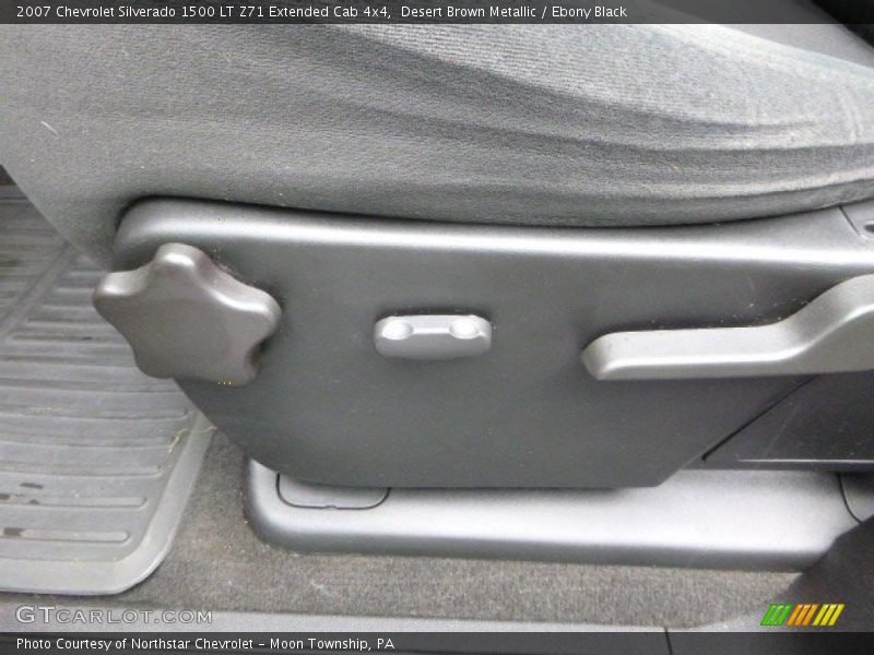 Desert Brown Metallic / Ebony Black 2007 Chevrolet Silverado 1500 LT Z71 Extended Cab 4x4