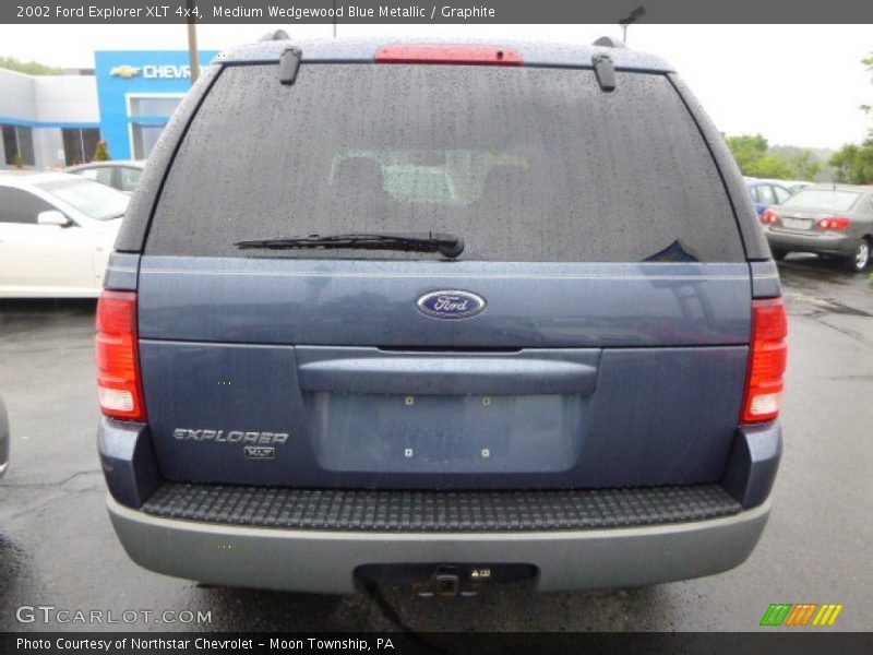 Medium Wedgewood Blue Metallic / Graphite 2002 Ford Explorer XLT 4x4