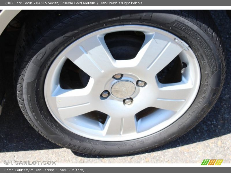 Pueblo Gold Metallic / Dark Pebble/Light Pebble 2007 Ford Focus ZX4 SES Sedan