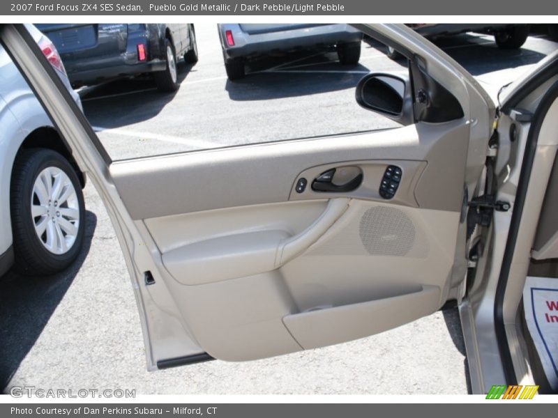 Pueblo Gold Metallic / Dark Pebble/Light Pebble 2007 Ford Focus ZX4 SES Sedan
