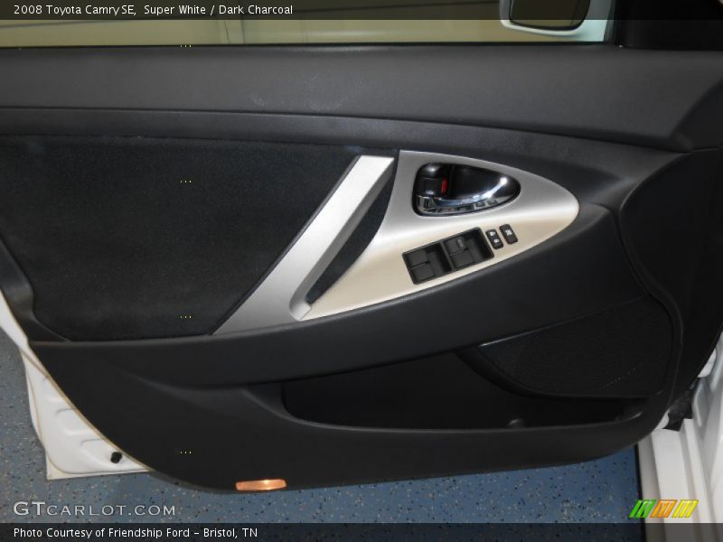 Super White / Dark Charcoal 2008 Toyota Camry SE