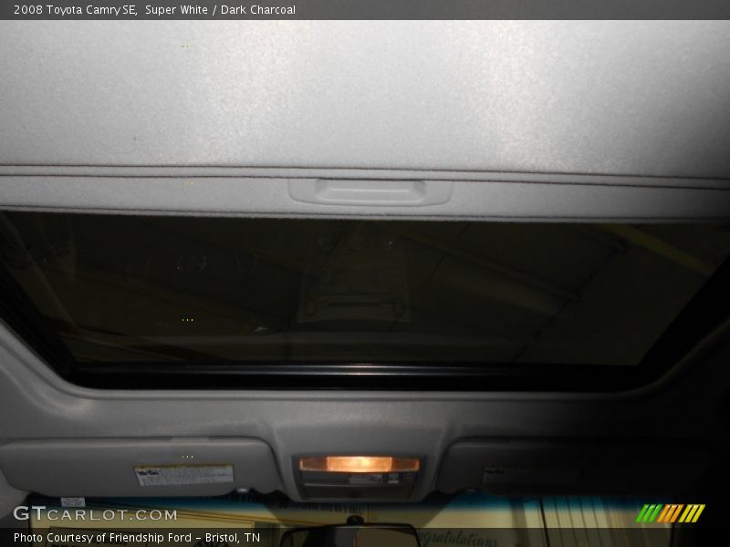 Super White / Dark Charcoal 2008 Toyota Camry SE