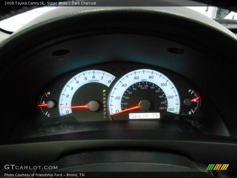 Super White / Dark Charcoal 2008 Toyota Camry SE