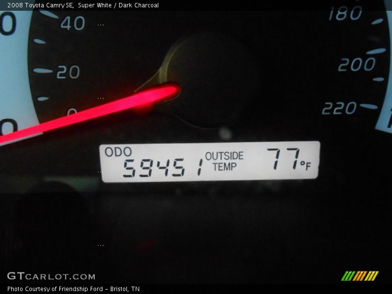 Super White / Dark Charcoal 2008 Toyota Camry SE