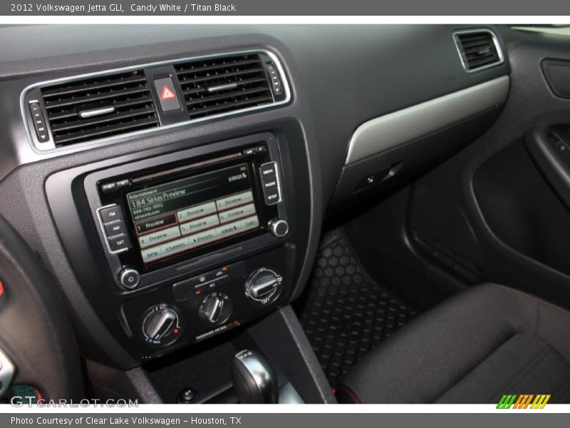 Candy White / Titan Black 2012 Volkswagen Jetta GLI