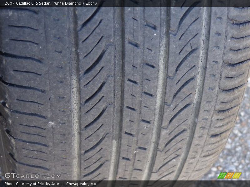 White Diamond / Ebony 2007 Cadillac CTS Sedan