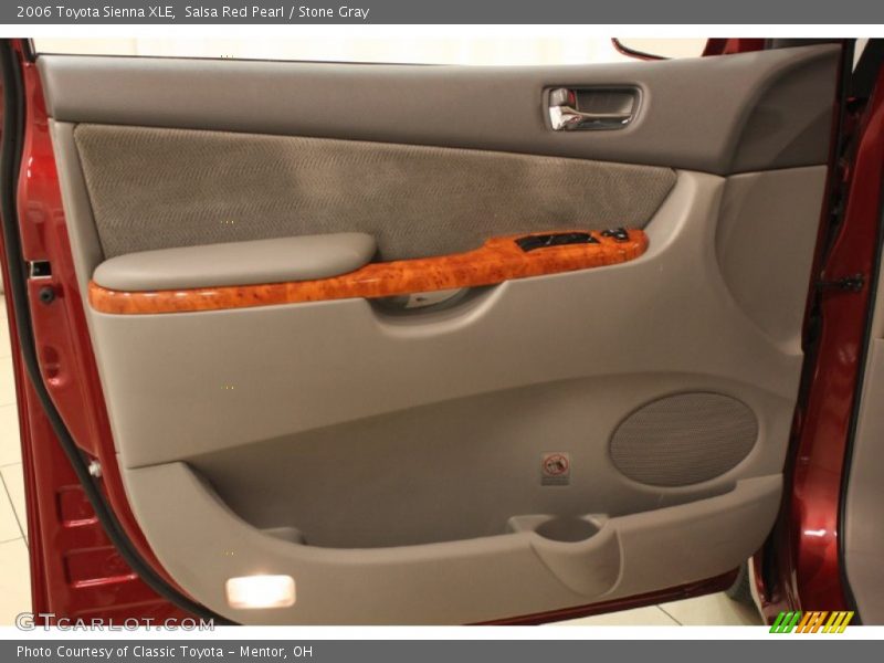 Salsa Red Pearl / Stone Gray 2006 Toyota Sienna XLE