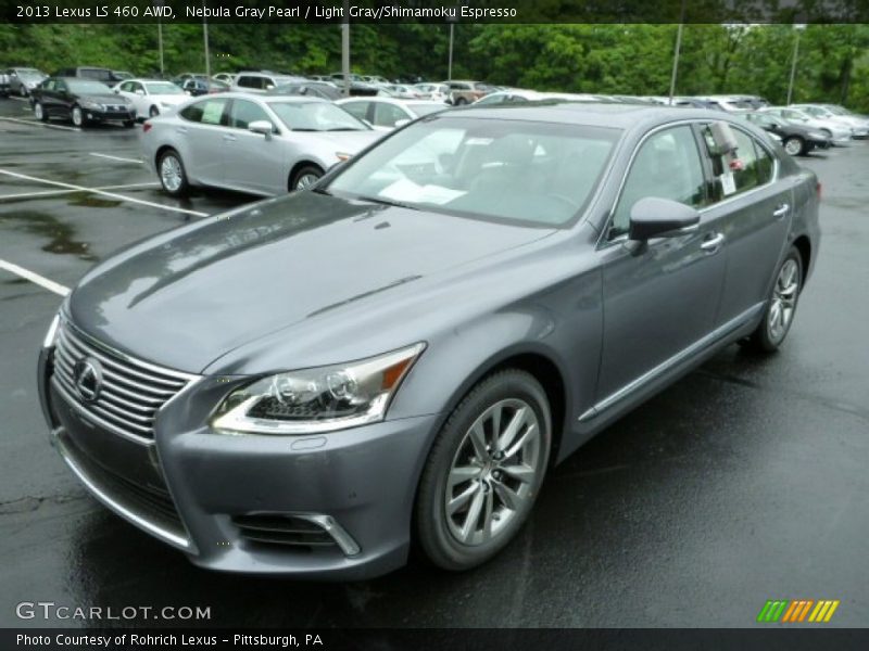 Front 3/4 View of 2013 LS 460 AWD