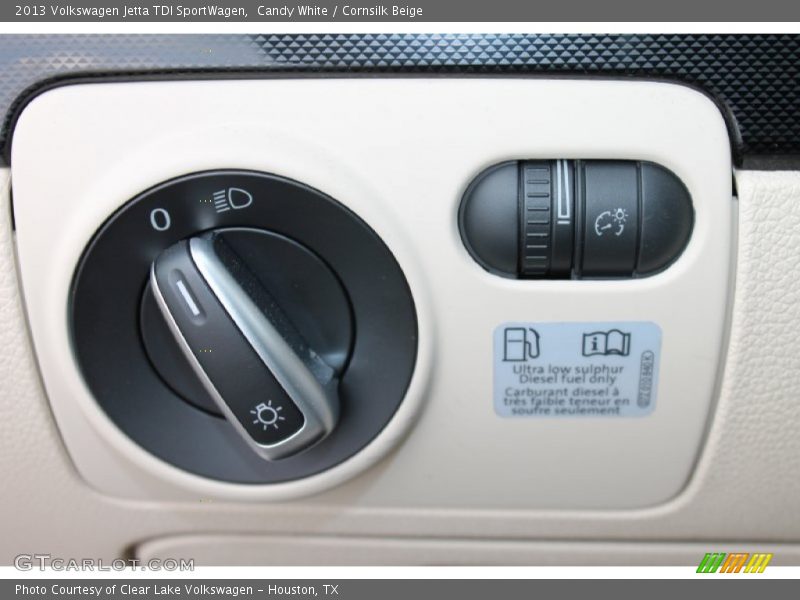 Candy White / Cornsilk Beige 2013 Volkswagen Jetta TDI SportWagen