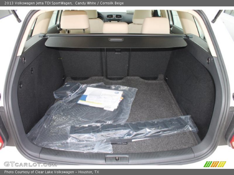 Candy White / Cornsilk Beige 2013 Volkswagen Jetta TDI SportWagen