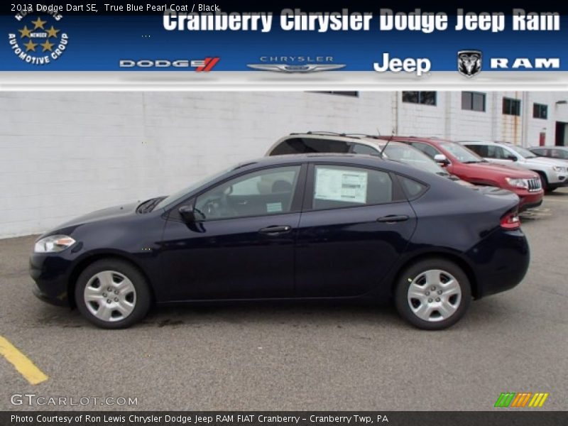 True Blue Pearl Coat / Black 2013 Dodge Dart SE